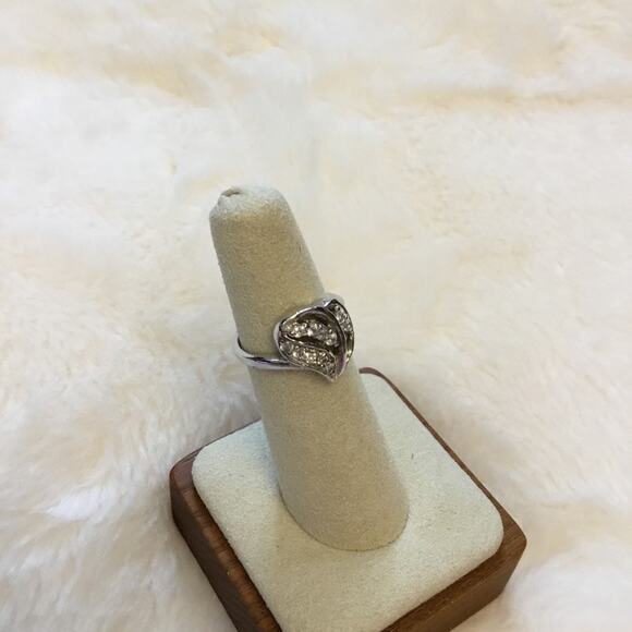 Sterling Silver Flower Crystals Ring - Picture 2 of 6